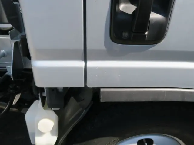 いすゞ エルフ TPG-NMR85Nの写真32