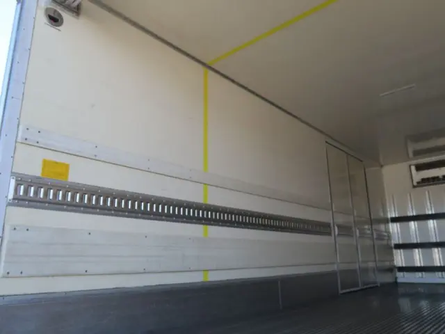 三菱 ファイター QKG-FK65FZの写真9