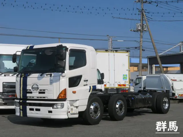日野 プロフィア QKG-GN1APBGの写真1