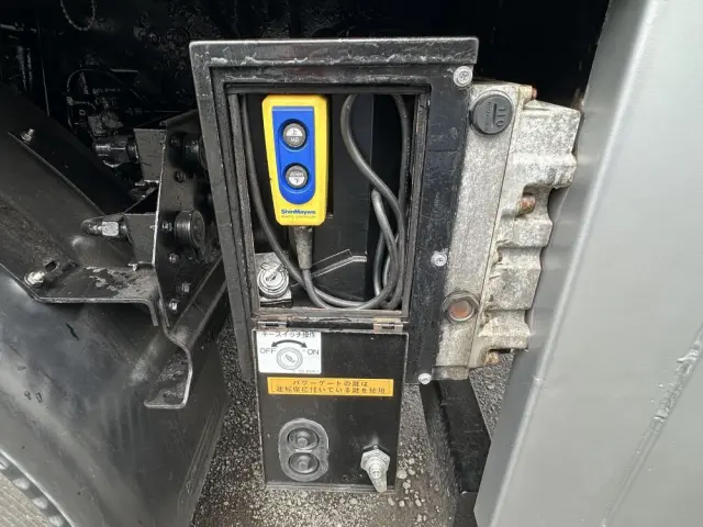 メルセデス・ベンツ ウニモグ 不明(4WD)の写真9