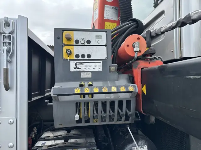 メルセデス・ベンツ ウニモグ 不明(4WD)の写真22