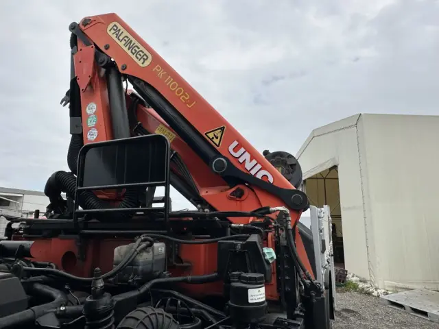 メルセデス・ベンツ ウニモグ 不明(4WD)の写真24