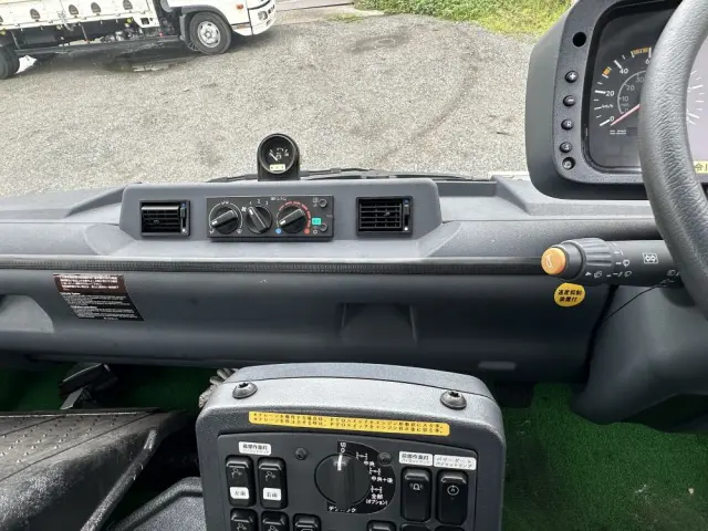 メルセデス・ベンツ ウニモグ 不明(4WD)の写真33