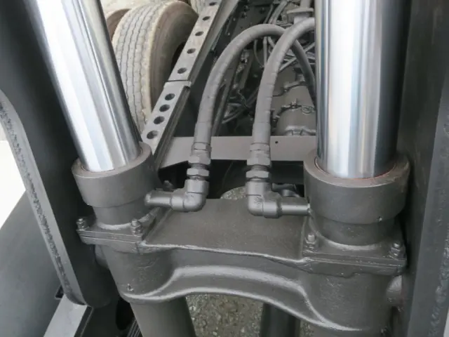 いすゞ ギガ 2PG-CYZ77C(6x4)の写真12