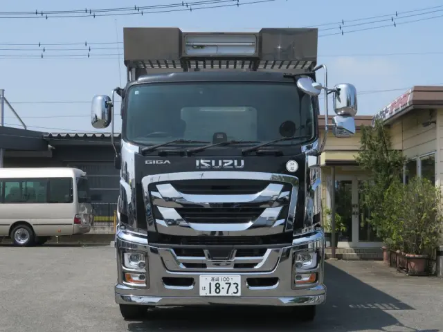 いすゞ ギガ 2PG-CYZ77C(6x4)の写真19