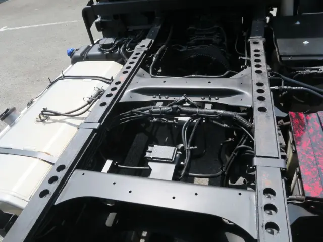 いすゞ ギガ 2PG-CYZ77C(6x4)の写真49