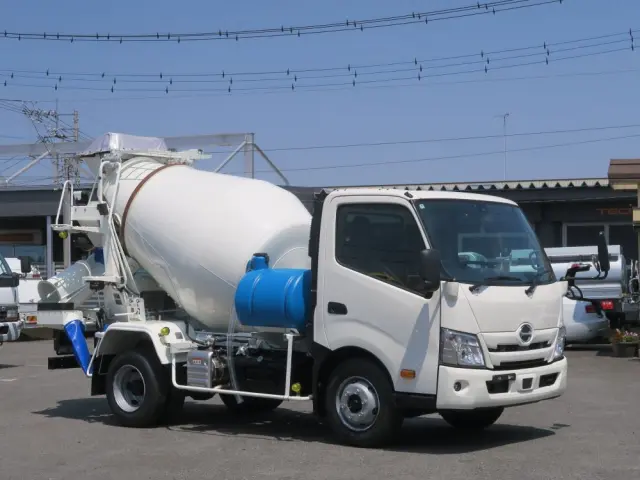 日野 デュトロ 2DG-XZU700Mの写真2