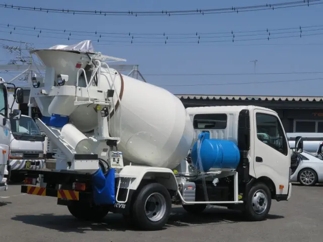 日野 デュトロ 2DG-XZU700Mの写真3