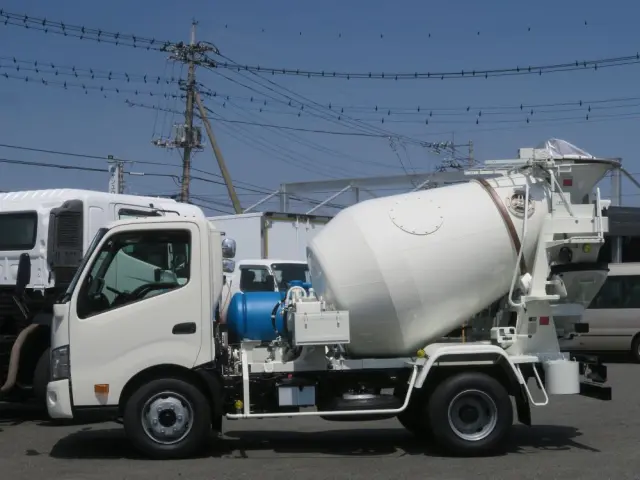 日野 デュトロ 2DG-XZU700Mの写真5