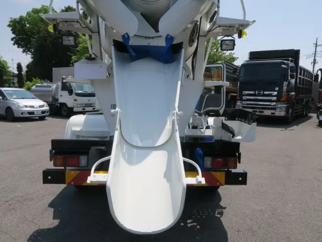 日野 デュトロ 2DG-XZU700Mの写真9