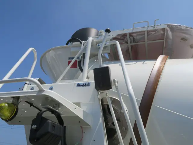 日野 デュトロ 2DG-XZU700Mの写真16