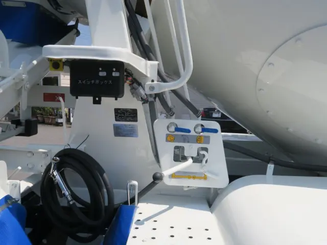 日野 デュトロ 2DG-XZU700Mの写真18