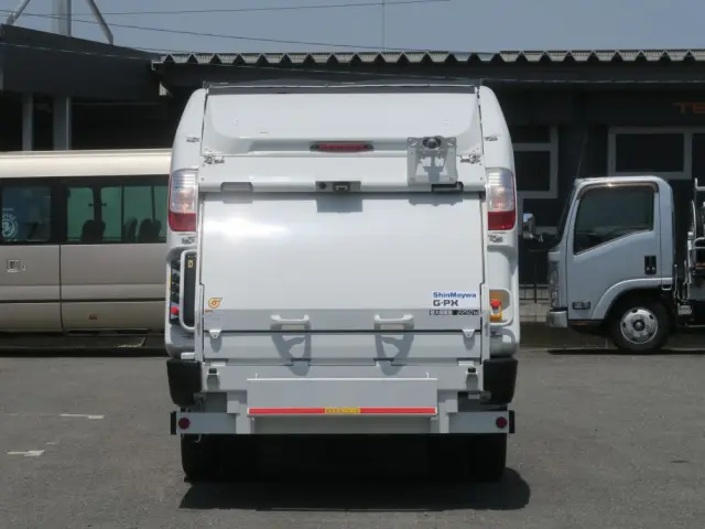 三菱 キャンター 2RG-FEAV0の写真7