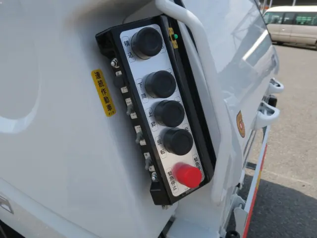 三菱 キャンター 2RG-FEAV0の写真12