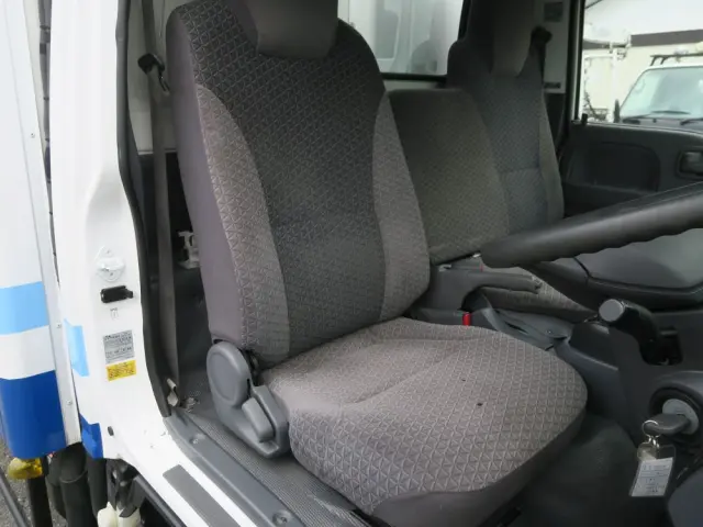 いすゞ エルフ TKG-NKS85AN(4WD)の写真26