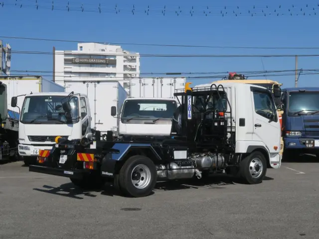 三菱 ファイター 2KG-FK72Fの写真4