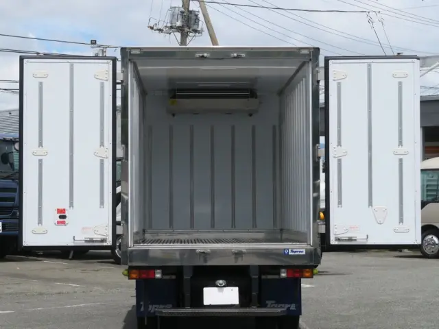 三菱 キャンター 2RG-FBAV0の写真9