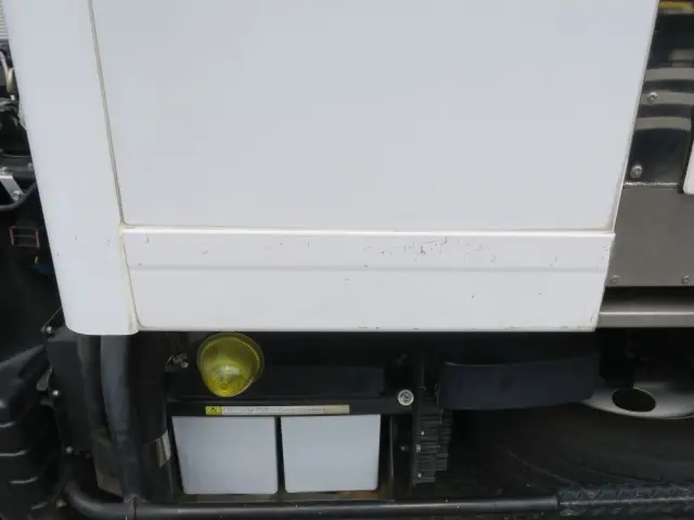 三菱 キャンター 2RG-FBAV0の写真12