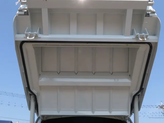 三菱 キャンター 2RG-FEAV0の写真6