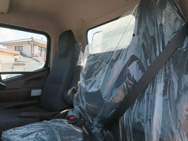 三菱 キャンター 2RG-FEAV0の写真16