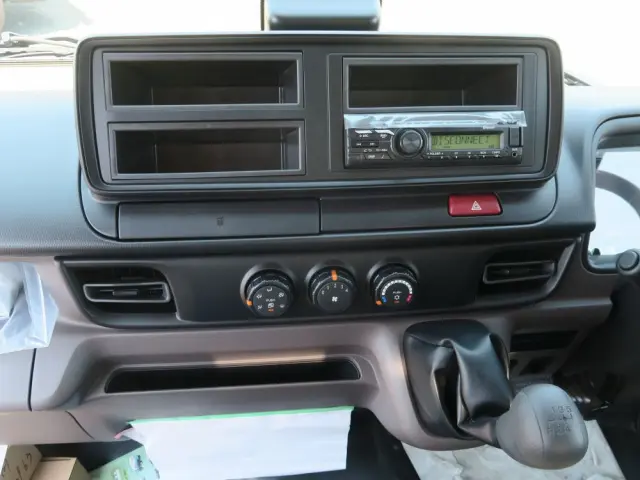 三菱 キャンター 2RG-FEAV0の写真18