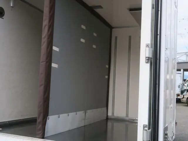 いすゞ エルフ TKG-NLR85ANの写真8