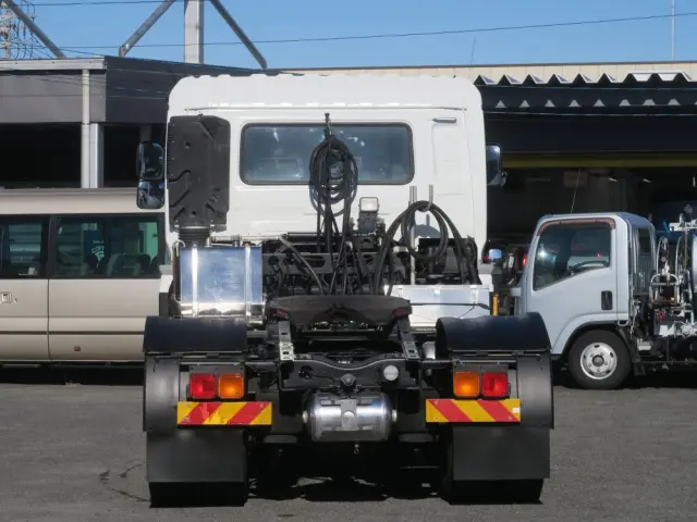 UD クオン QPG-GK5XADの写真3