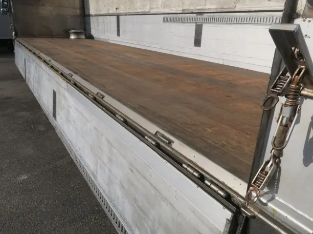 日野 プロフィア KC-FS4FZFAの写真4