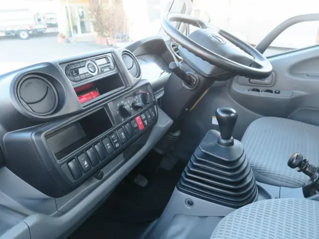 日野 デュトロ TKG-XZU685M(4WD)の写真31