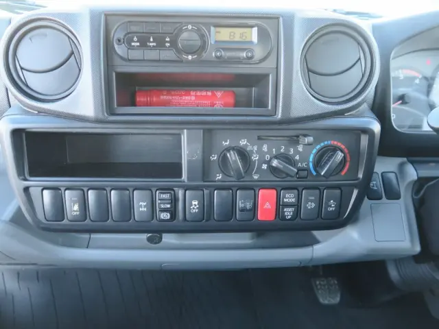 日野 デュトロ TKG-XZU685M(4WD)の写真32