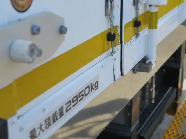 いすゞ エルフ 2RG-NPR88ANの写真19