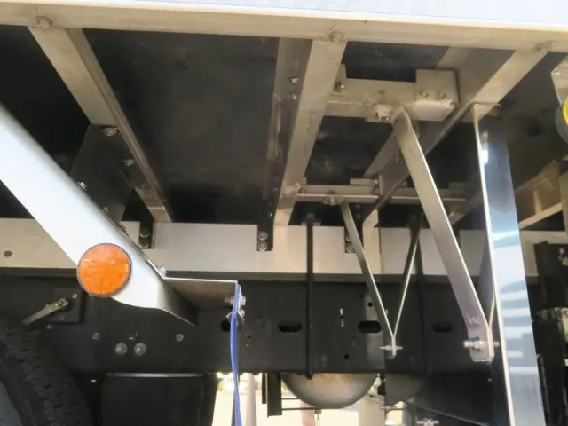 いすゞ フォワード 2RG-FSR90T2の写真48