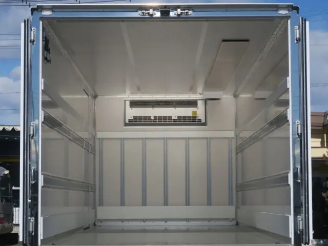 三菱 ファイター 2KG-FK65Fの写真7