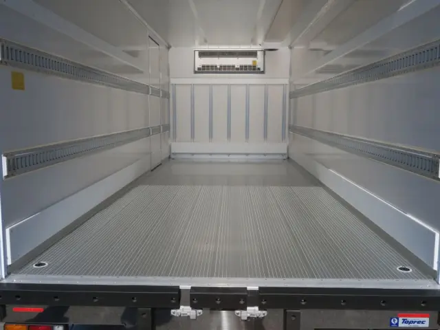 三菱 ファイター 2KG-FK65Fの写真10