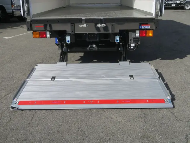 三菱 ファイター 2KG-FK65Fの写真12