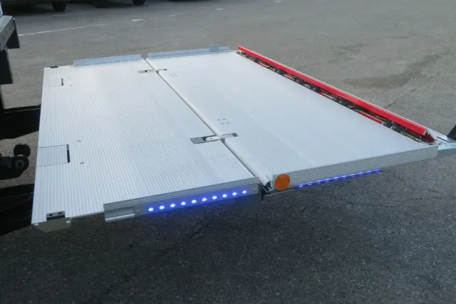 三菱 ファイター 2KG-FK65Fの写真16