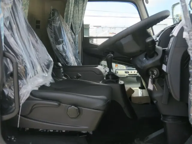 三菱 ファイター 2KG-FK65Fの写真24