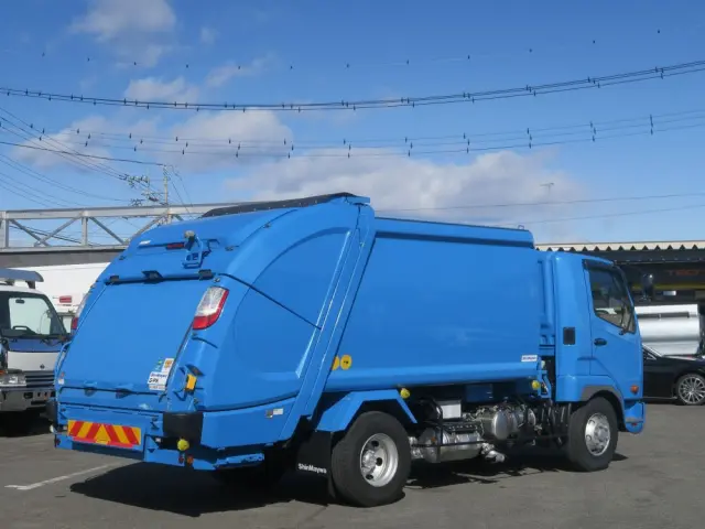 三菱 ファイター 2KG-FK72Fの写真2