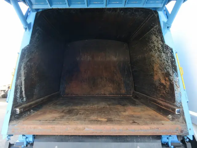 三菱 ファイター 2KG-FK72Fの写真12