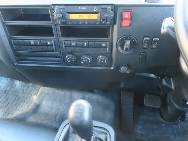 三菱 ファイター 2KG-FK72Fの写真37