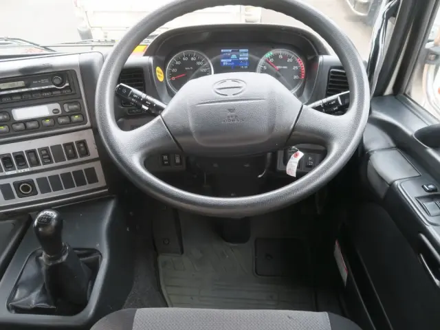 日野 プロフィア QKG-GN1APBAの写真23