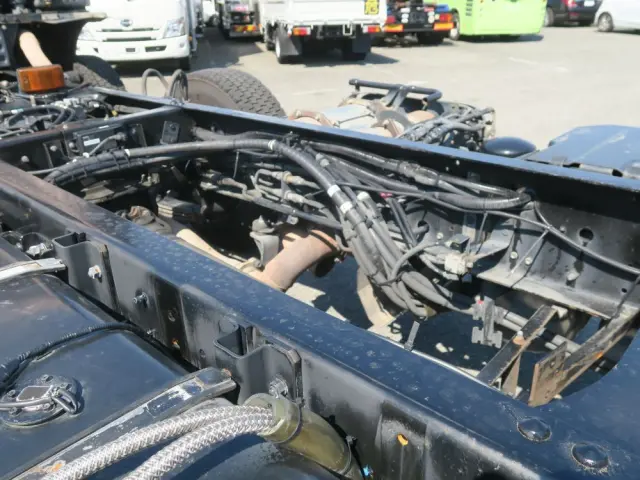 日野 プロフィア QKG-GN1APBAの写真44