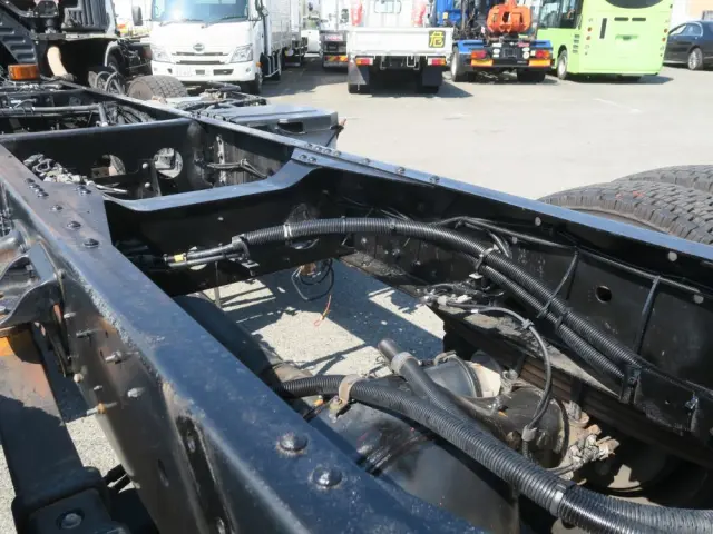 日野 プロフィア QKG-GN1APBAの写真46