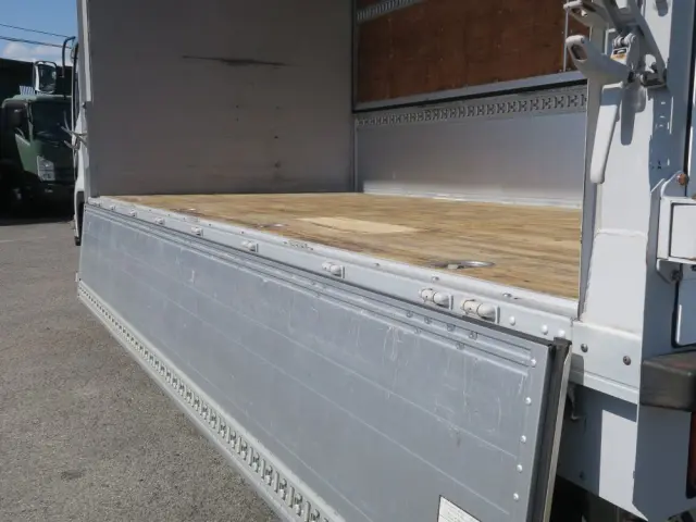 いすゞ フォワード PKG-FRR90S2の写真4