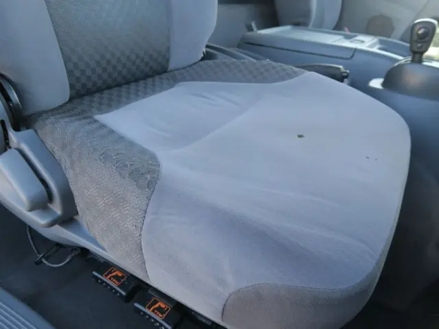 いすゞ フォワード PKG-FRR90S2の写真34