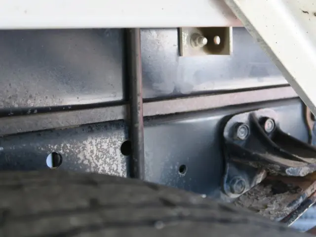 いすゞ フォワード PKG-FRR90S2の写真46