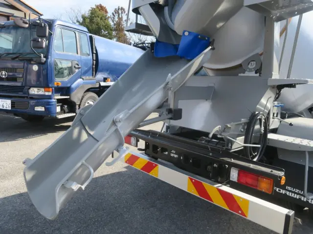 いすゞ フォワード 2PG-FRR90S4の写真14