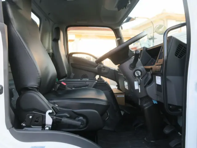 いすゞ フォワード 2PG-FRR90S4の写真21