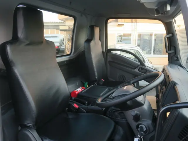 いすゞ フォワード 2PG-FRR90S4の写真22