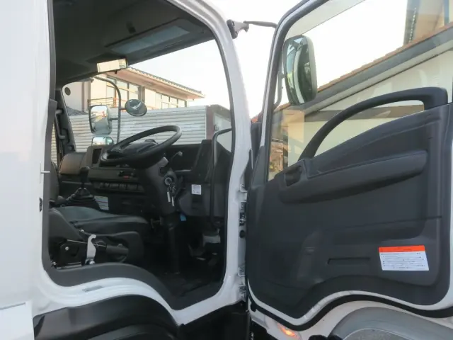 いすゞ フォワード 2PG-FRR90S4の写真23